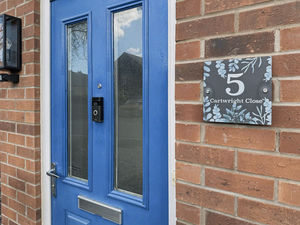 Photo 18- click for photo gallery